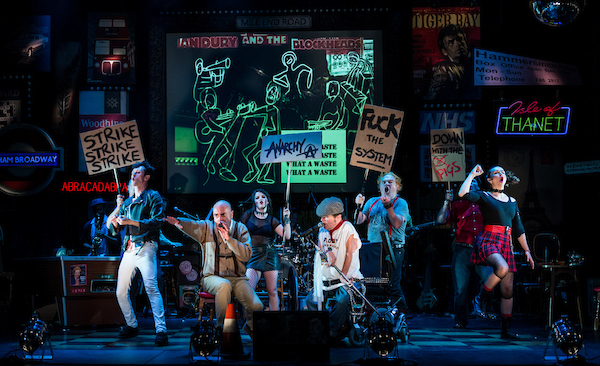 The cast of Graeae's production of 'Reason's to be Cheerful' on stage.